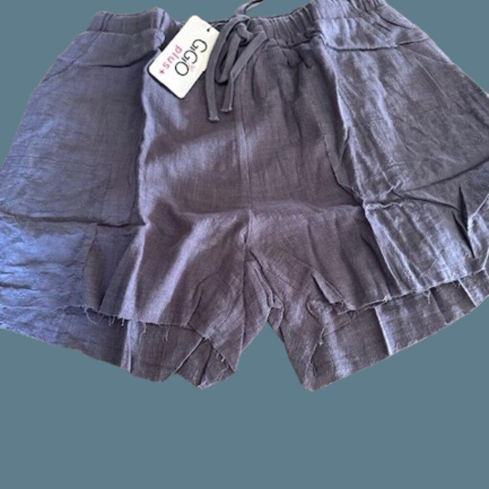 ***** GiGiO Dark Grey Raw Edge Short P5141XL NWT Boutique